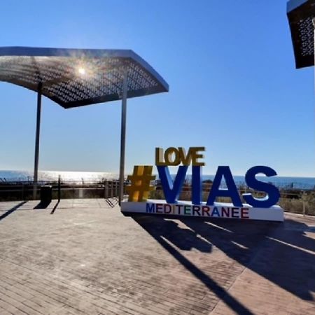 A 150M De La Plage - Coquet Appartement Pour 4 Personnes Vias Luaran gambar